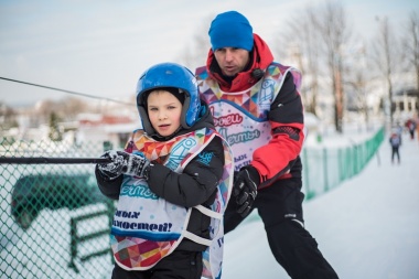 500 бесплатных занятий для детей с инвалидностью предоставил горнолыжный клуб Гая Северина